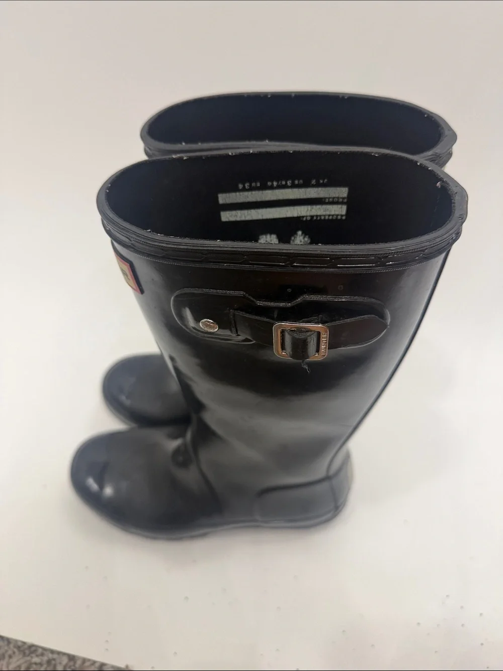 Hunter boots original kids gloss boys size US 3. Girls size 4.